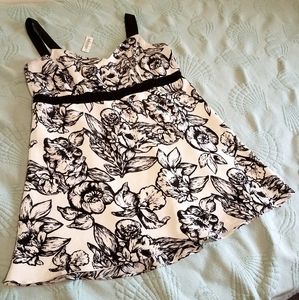 White House I Black Market tank top